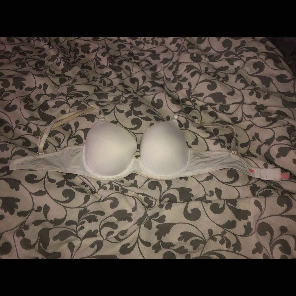 VS Pink T-shirt bra